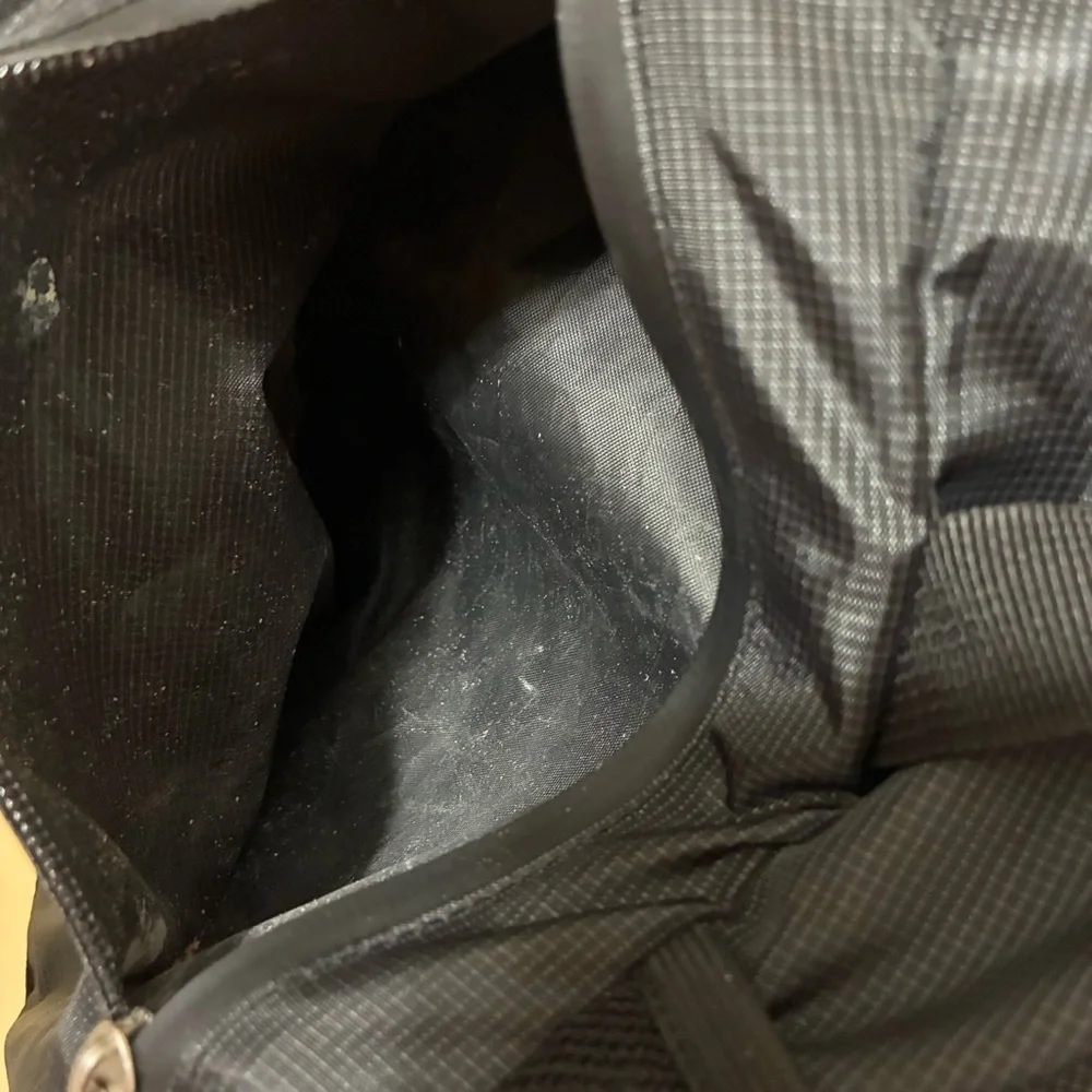 Spyder Black Spire Convertible Backpack Hip Pack